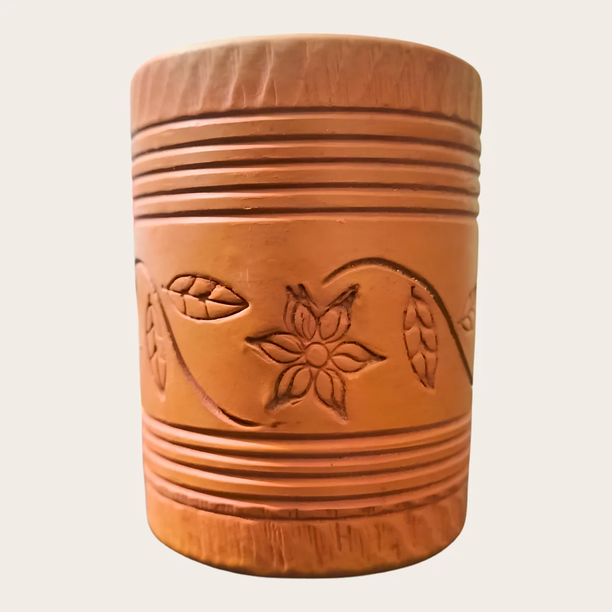 Leaf-Engraved Clay Tumbler